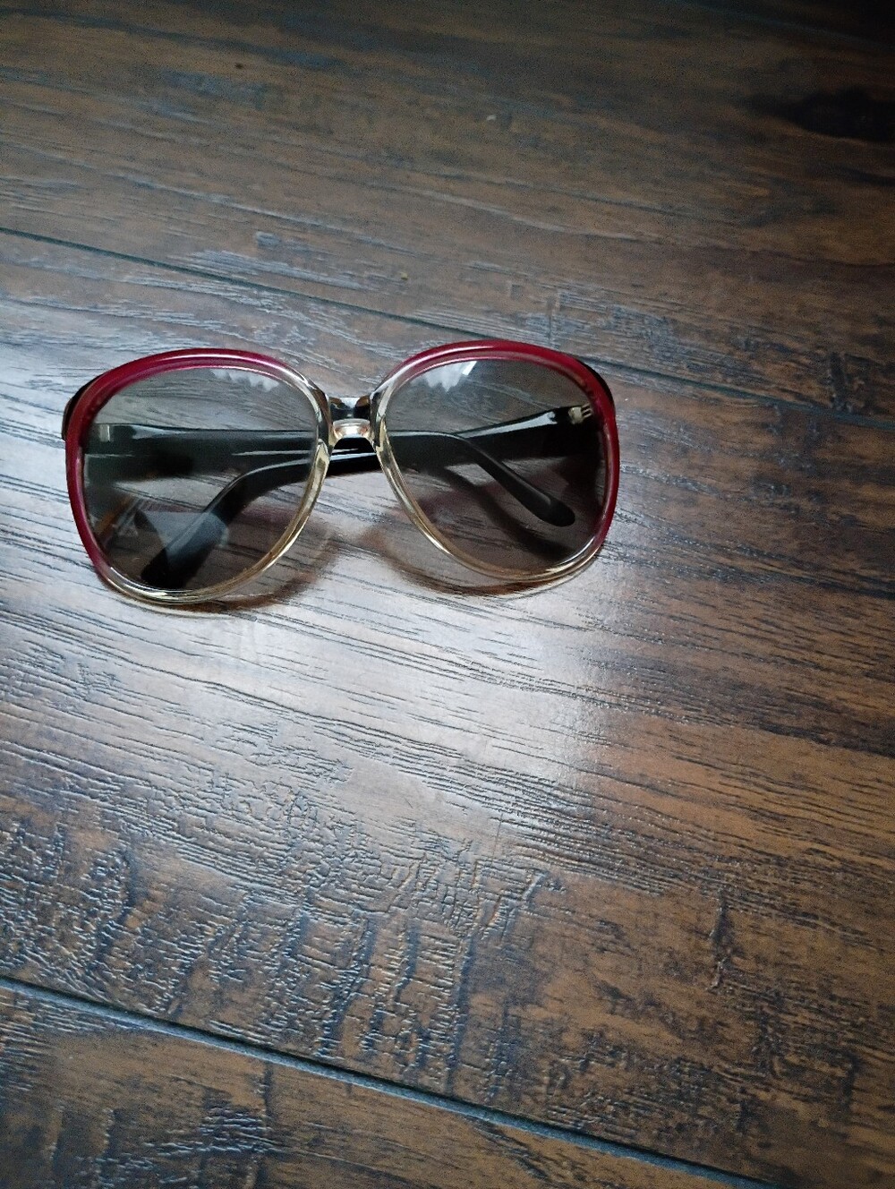 80's Vintage Women's Oversized Sunglasses - Burgundy and Black Frame